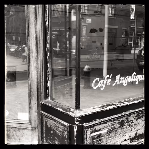 Item #105495908917032579934167652899749721587763014000025714191519766015134641684490 Media