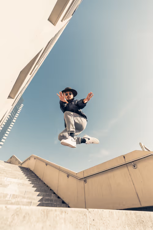 Item #17236629451747294807737001379297884766294275287106215027979615297231095070721 Media