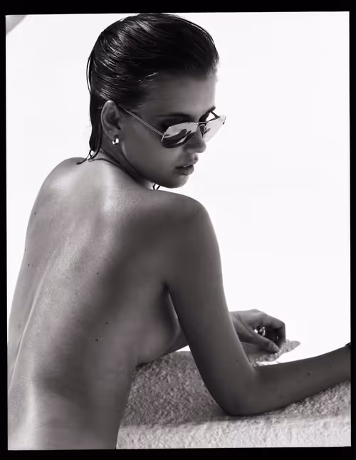 Item #92164906620106145587468133804147833328318986001025781549215792851868691988481 Media