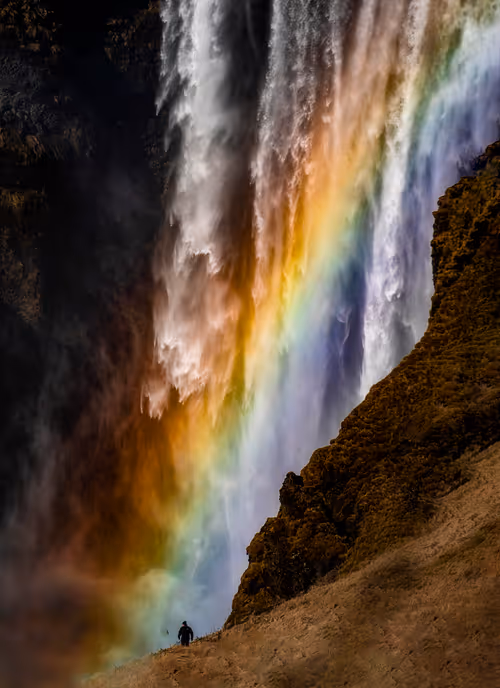 Item #21220469228534161722966740220047830052013954901573509815299023150114676932609 Media