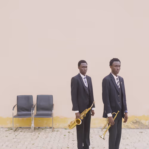 Jazzing in Tandem: Twins in Tune