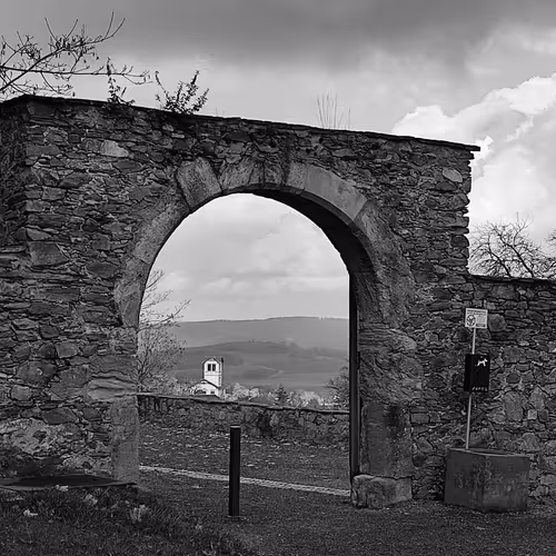 Black and white - VUVIdchQsd