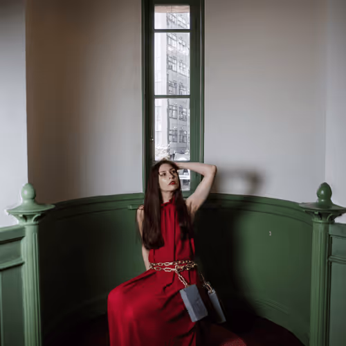 Item #58449322519431846872253089804577122753682979220247499216515440956942514651137 Media