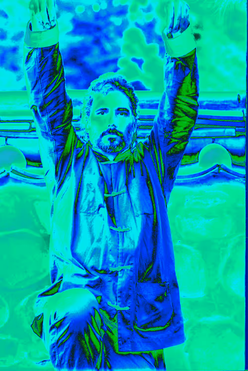 Item #33837607000032352885927809074044552355020479936404486384619596364792729698404 Media