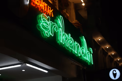 Item #11526280246163417723726744614800321461002291410240764604854049629102397194241 Media