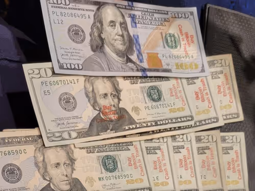 Item #54313519068242338833443508763823327816807305795895902224843042756991595315201 Media