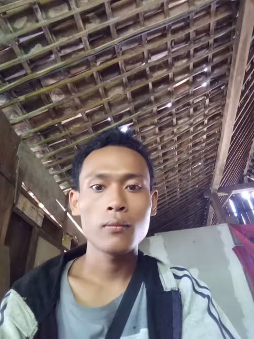 Item #439049340968981866709079485805570550088941763084455559998262989765124030465 Media