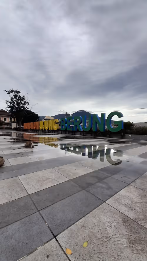 Item #63526853826198392406713632396927402135377910801782658572975433556424134754305 Media