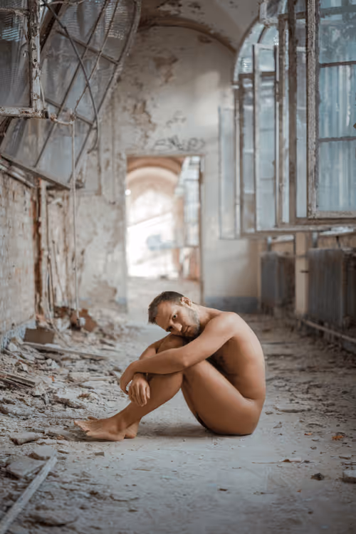 Item #50696142304674259080439881115236281775263010262107100646673522840919458447370 Media