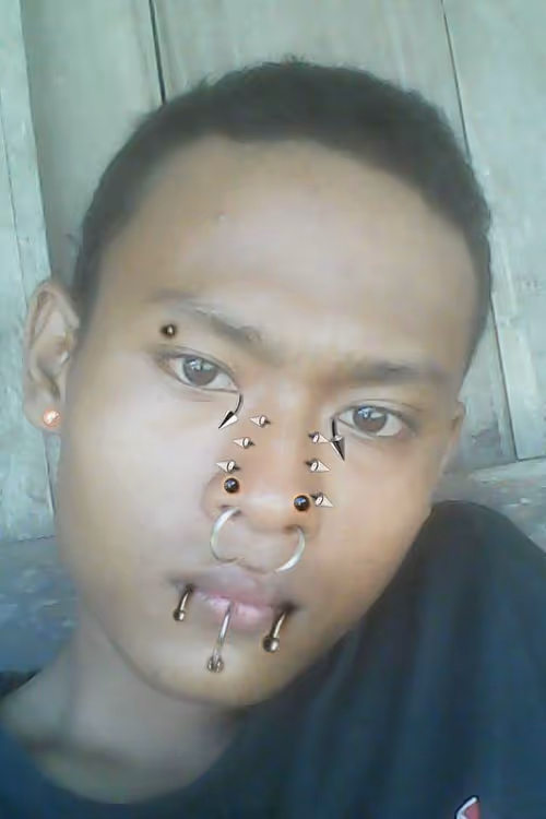 Item #439049340968981866709079485805570550088941763084455559998263019451937980417 Media