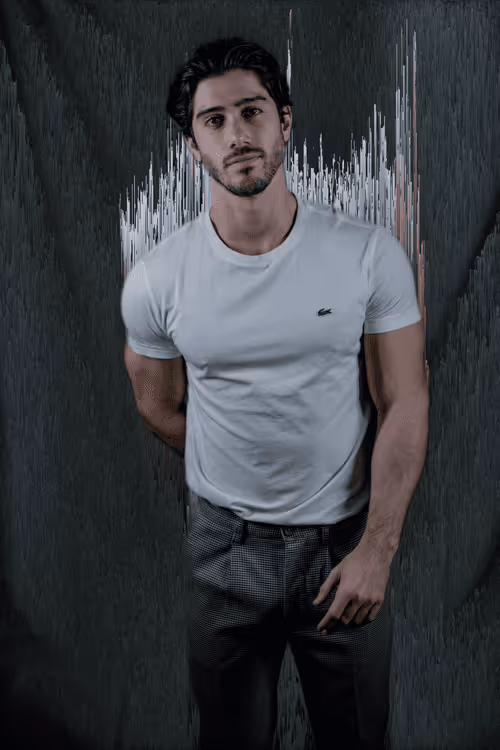 Item #20558082158967991518050825438561422023645529228999036092926231786781497360385 Media