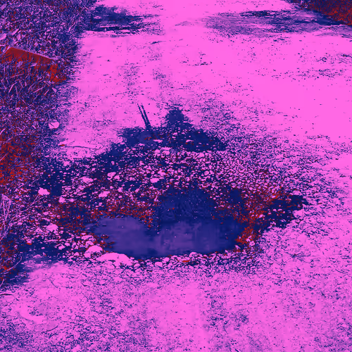 Item #104754123882475818247170542470740733148210949149290986238917319606857147352040 Media