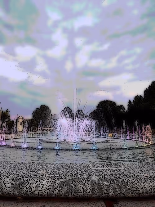 Item #66063802760890596624399889289005546364490587816425836259884175607506734678017 Media