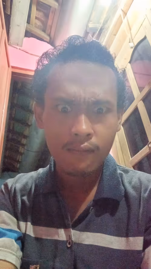 Item #439049340968981866709079485805570550088941763084455559998263078825565880321 Media