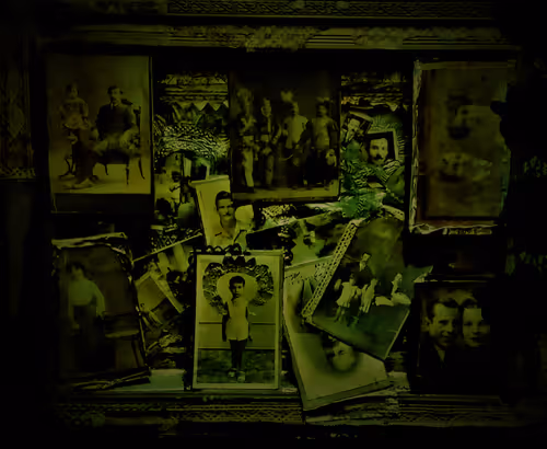 Item #85043563857425734787029872858228068518532895461354812368453170698811013595137 Media