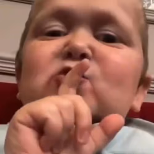 Item #10531240786917548224898635287693052285348729385778404003744191093405160308737 Media