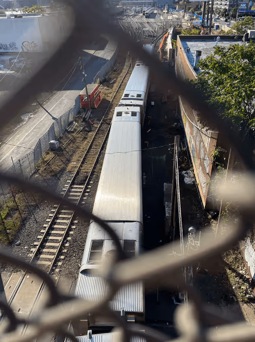 Item #9060471589749916352936153426238783013115210177066728609710585751313066229761 Media