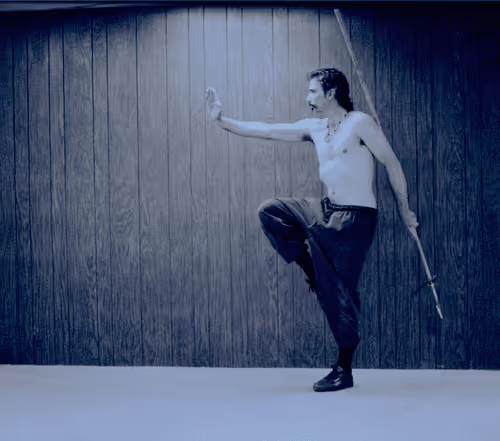 Item #33837607000032352885927809074044552355020479936404486384619596420867822714980 Media