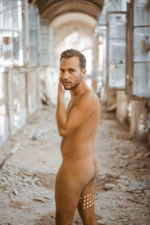 Item #50696142304674259080439881115236281775263010262107100646673522842018970075146 Media