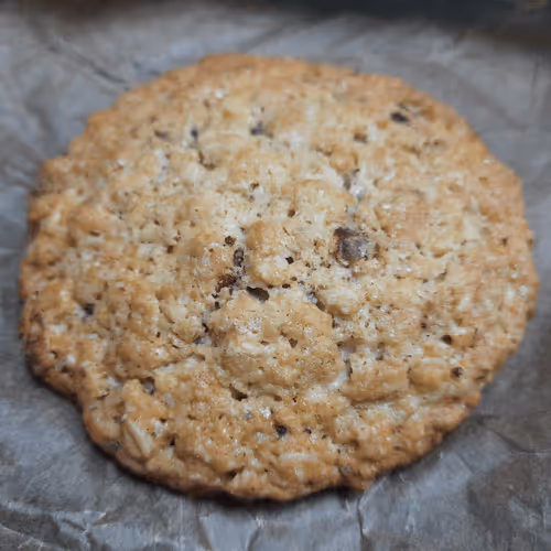 Item #38190973239457588716507163029792205668620327724240869112358819649026871263233 Media