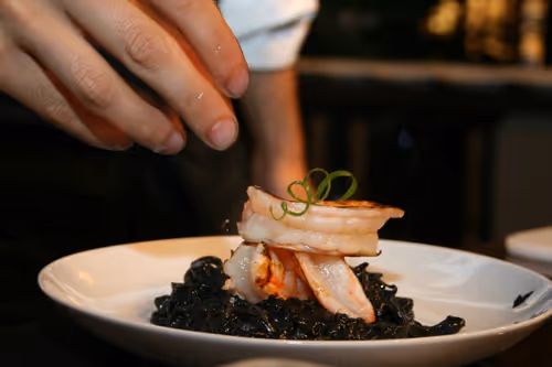 Item #6167128709705232800854839679682093978873389622979827370172110707437573505025 Media