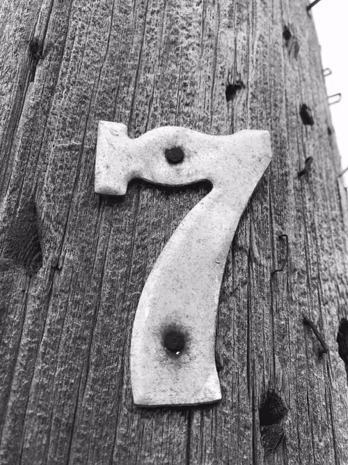 Item #1595983541107791673468410933970757576512673091036037795232053495906326020097 Media