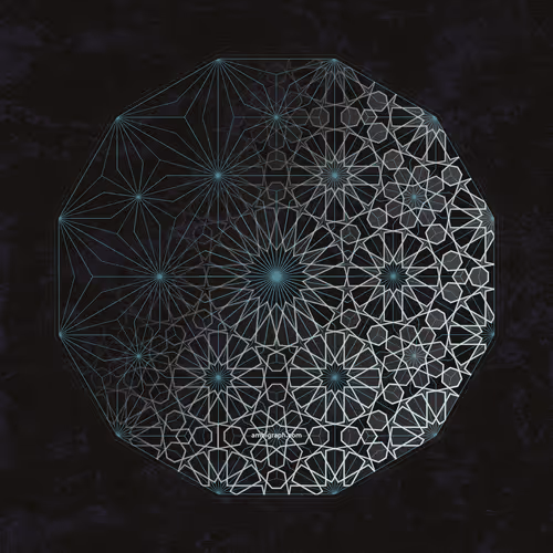 Item #44369305105611089849190866191510669947532307821098761416494431646376032993281 Media