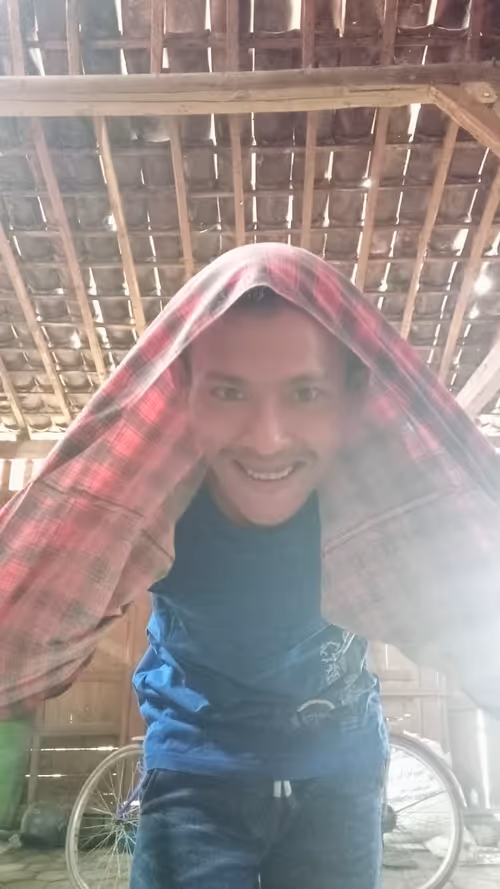 Item #439049340968981866709079485805570550088941763084455559998263038143635652609 Media