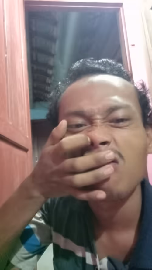 Item #439049340968981866709079485805570550088941763084455559998263081024589135873 Media