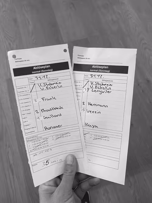 Item #48208519784473218960603621002887999920999392220417756079881213113566591189014 Media