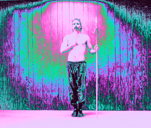 Item #33837607000032352885927809074044552355020479936404486384619596434061962248292 Media