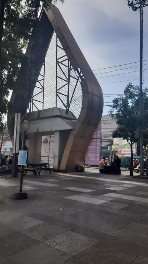 Item #63526853826198392406713632396927402135377910801782658572975433560822181265409 Media