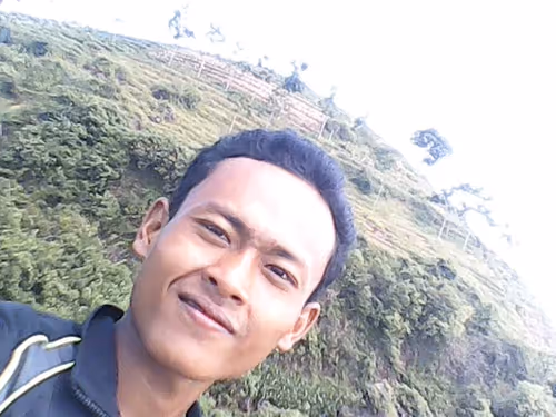 Item #439049340968981866709079485805570550088941763084455559998263020551449608193 Media