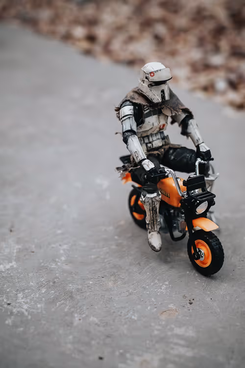 Item #10828638391405709054454865998921785717069243376166624581539712011403796676808 Media