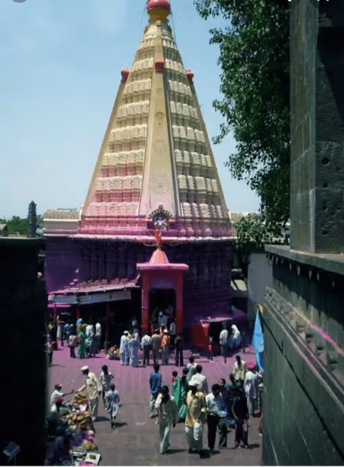 Item #39916610678052500138596211548792698776473563312308341193271399288516846288897 Media