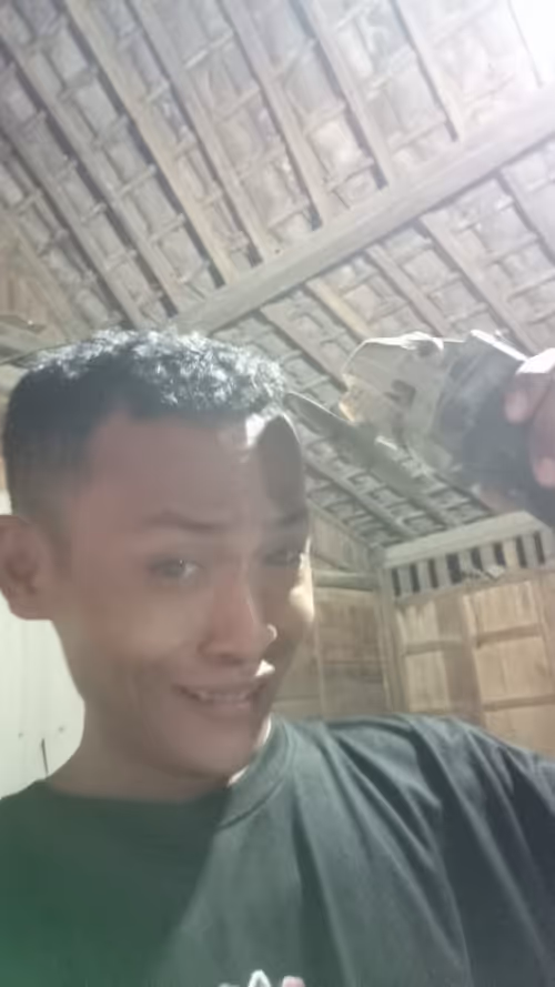 Item #439049340968981866709079485805570550088941763084455559998263129403100758017 Media