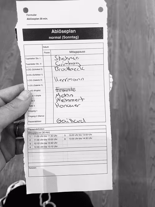 Item #48208519784473218960603621002887999920999392220417756079881213093775381889034 Media