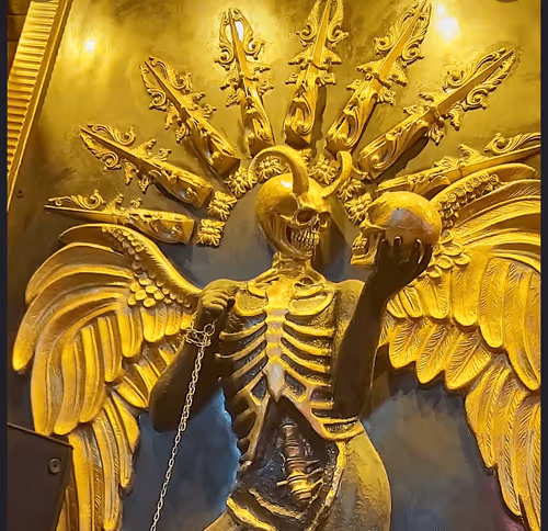 Item #73848855343144706677170529623641870095249728926169474698732272405962605724648 Media