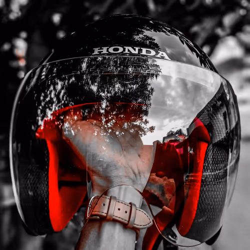 Item #61083864357763547830787237564918019974087274024253446275307236977424770007041 Media