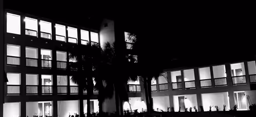 Item #41423174657448755454775180770704774351895892577704630438802697518186135289857 Media