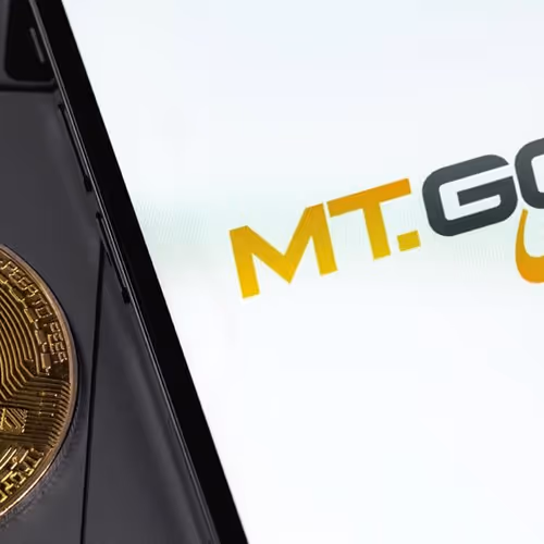 freedogecoin.lens-Collect-576