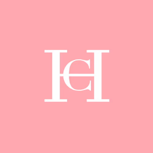 Beauty Travel Capsule by Carolina Herrera